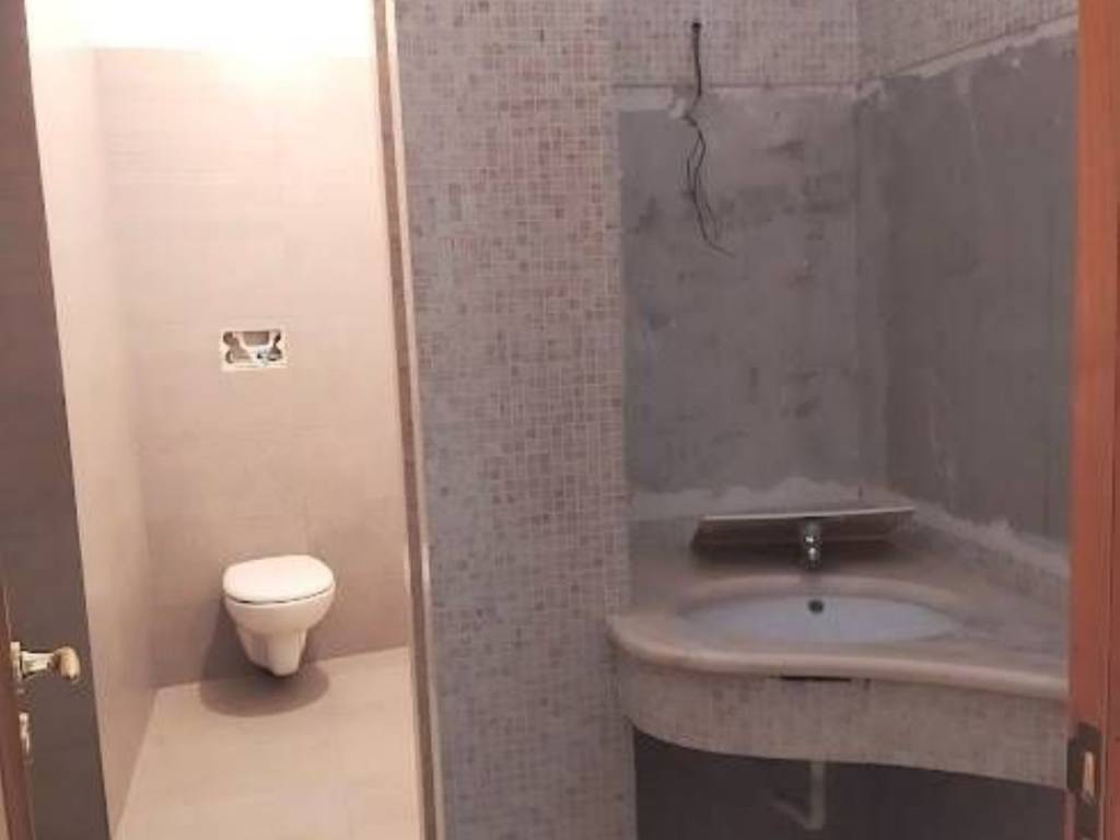 408253261.jpg