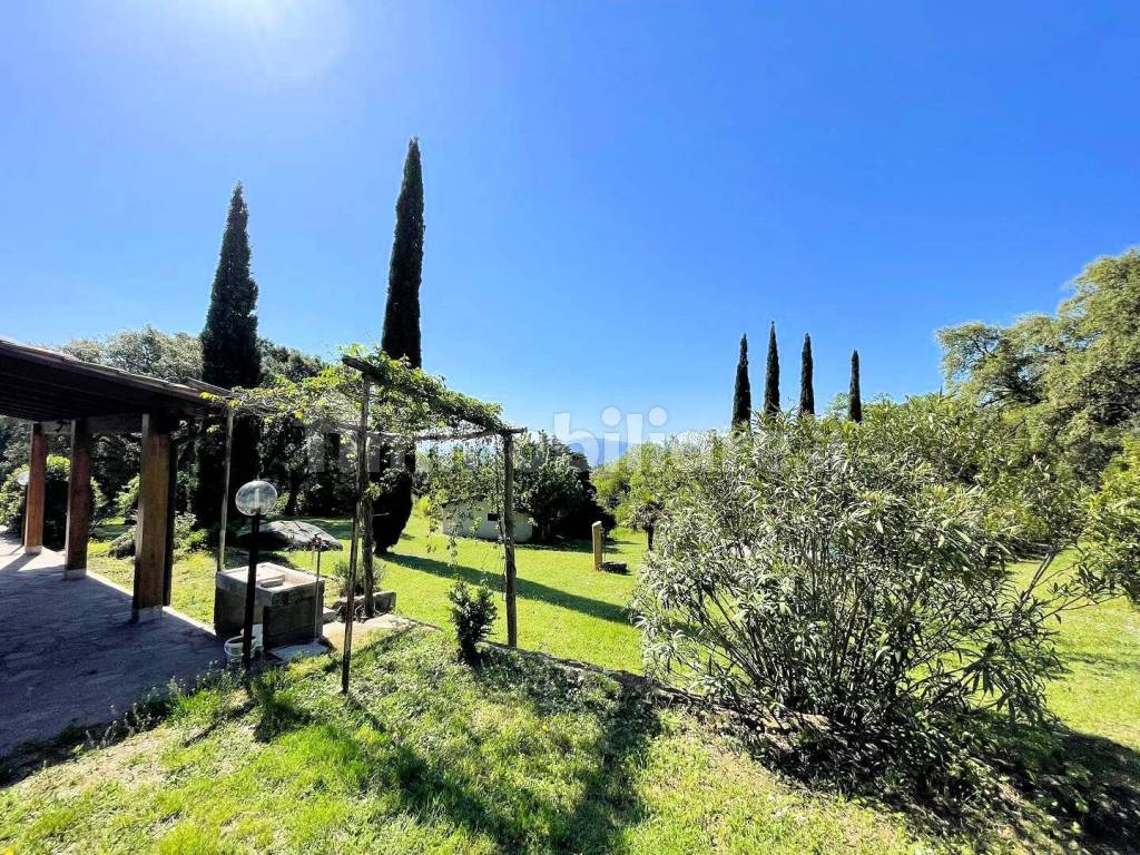 giardino sassofortino roccastrada grosseto maremma