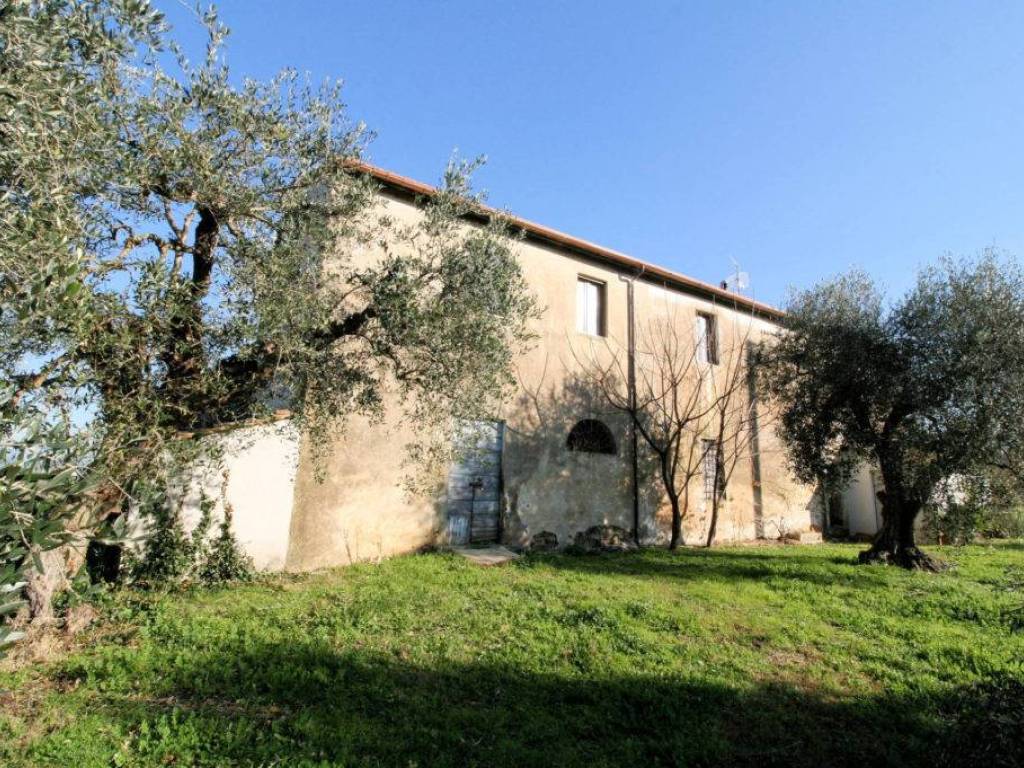 Foto casale scarlino puntone maremma toscana