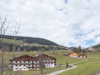 Bellissimo quadrilocale spazioso con terrazza e balconi - Foto 6