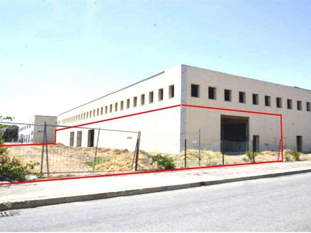 Capannone via ambra zona industriale arigianale aurelia nord, braccagni, grosseto