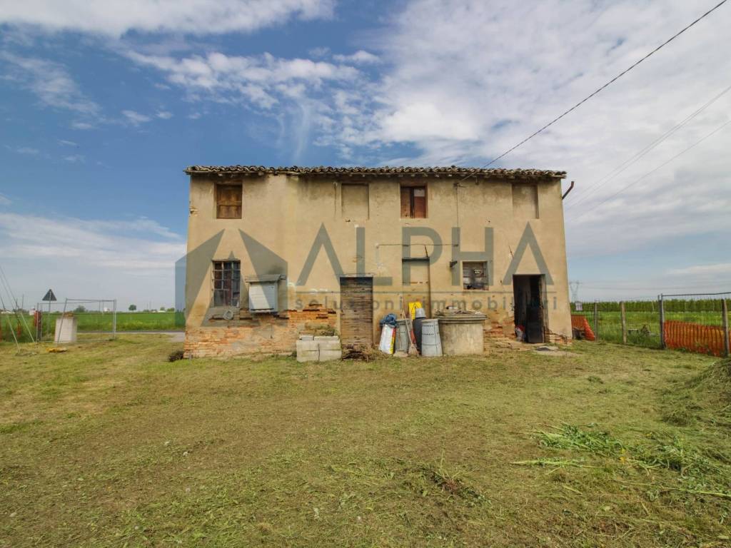 Rustico via provinciale di prada, russi