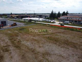area commerciale spazi vendita piccolotto9