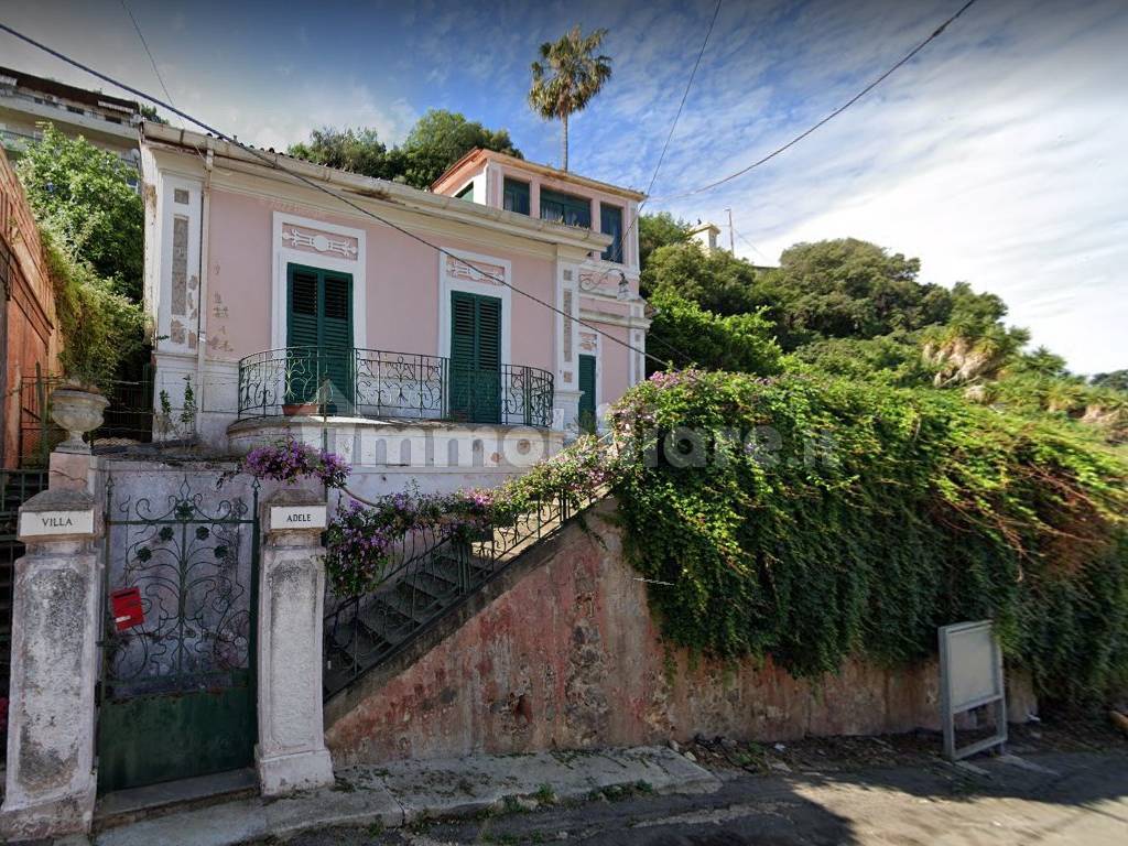 Vendita Villa unifamiliare in via Pietraliscia 1 Bagnara Calabra. Buono stato, con terrazza, 490