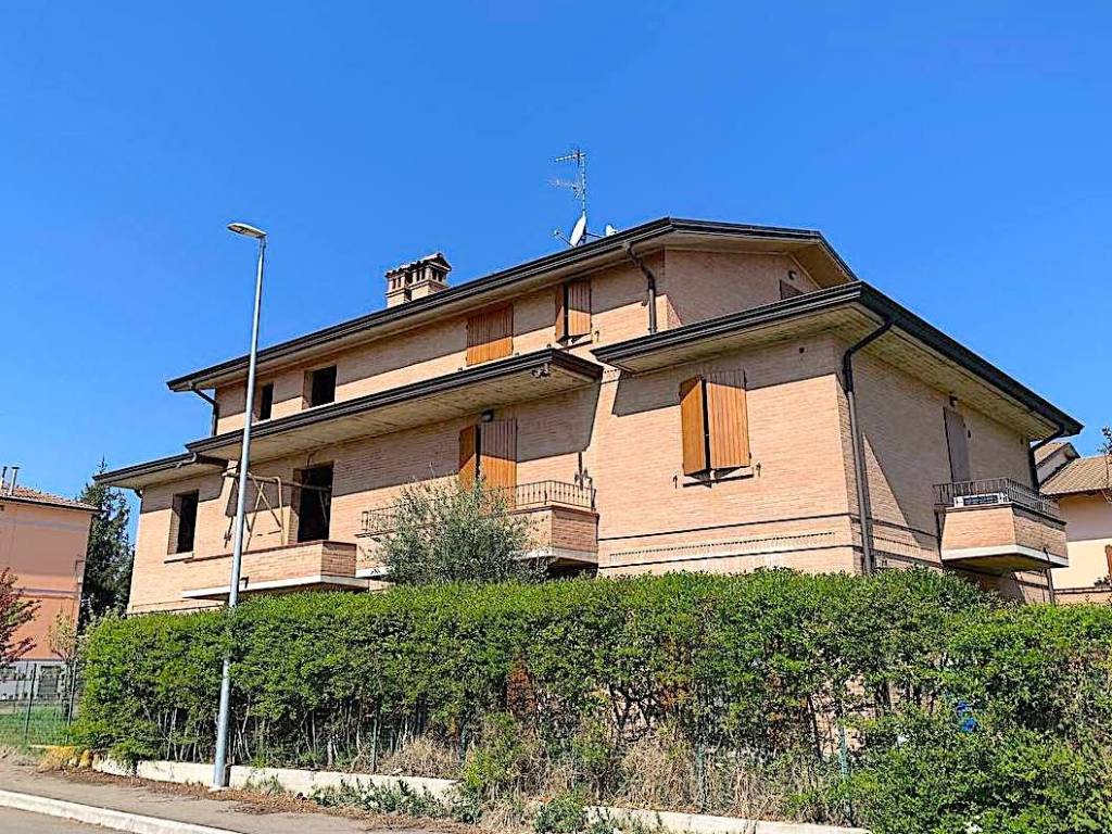 La villa è abbinata