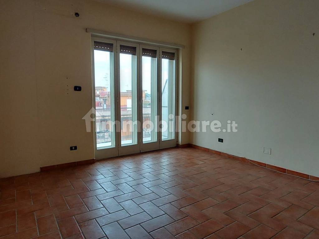 Vendita Appartamento Napoli. Trilocale in via Angelo Camillo De Meis