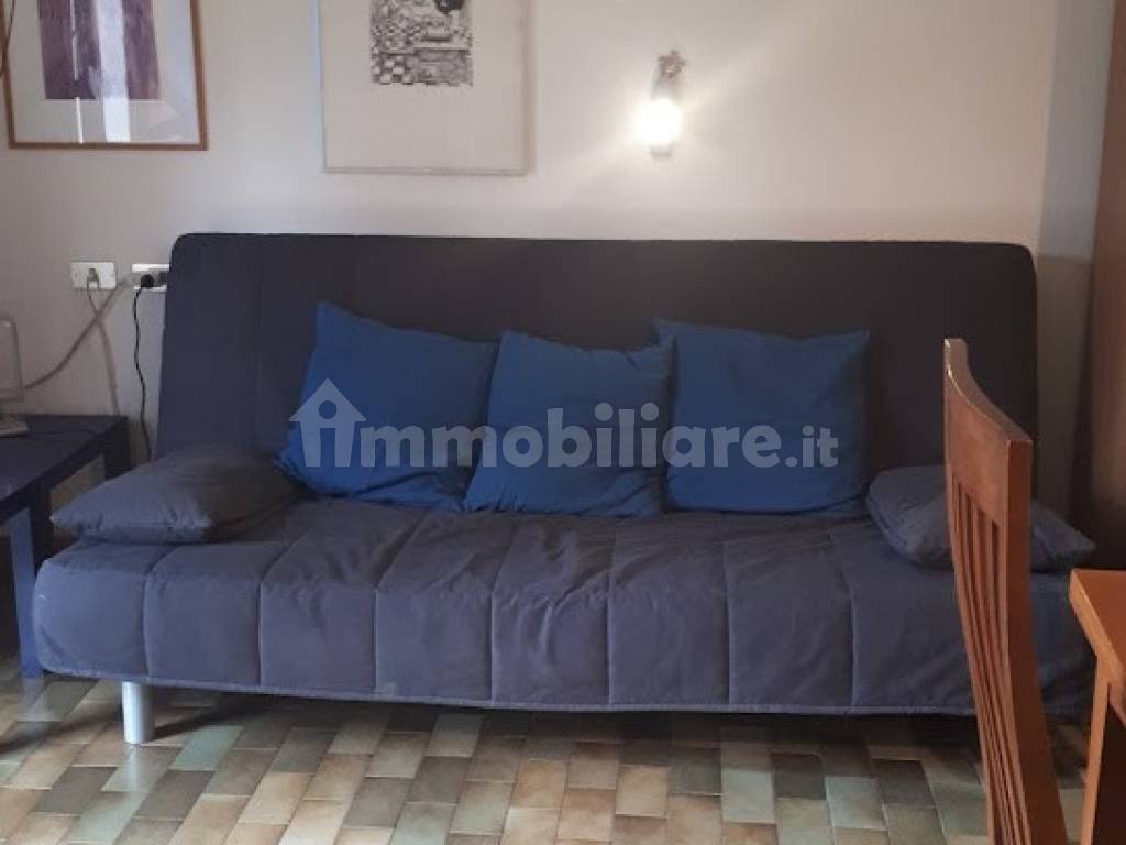 Affitto Appartamento Verona Monolocale In Via Delle Menegone Buono 