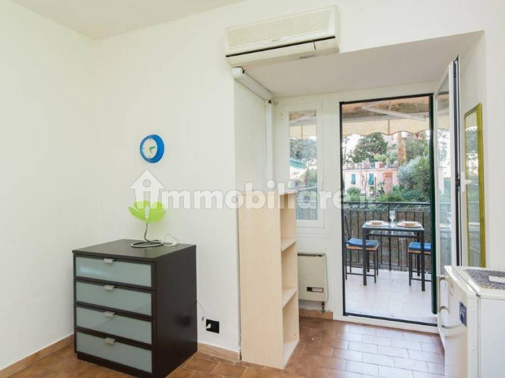 Affitto Appartamento Genova. Monolocale in via Aurelia 5. Ottimo stato