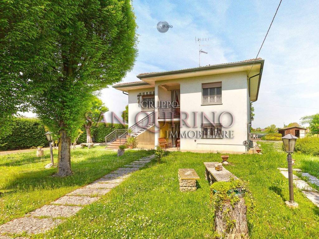 1280-av038-casa-indipendente-moglia-14fdf.jpg