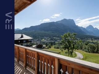 Foto - Si vende Appartamento con terrazzo, Dolomiti Bellunesi, Cortina d'Ampezzo