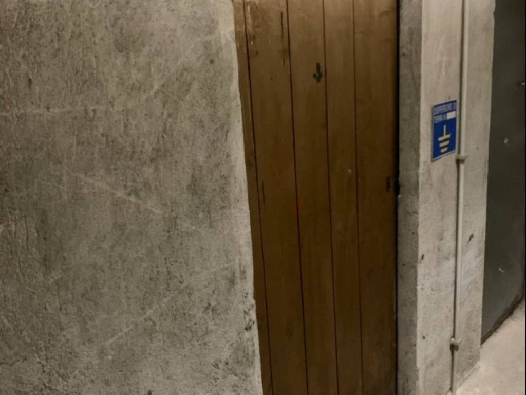 Magazzino - deposito via madama cristina 115, san salvario - dante, torino