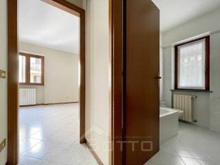 017__appartamento-vendita-san-maurizio-d-opaglio-disimpegno2.jpg