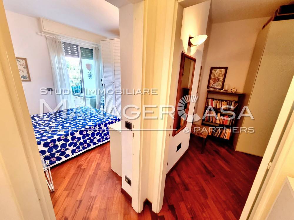 Vendita Appartamento Zoagli. Quadrilocale in via Aurelia 302. Ottimo