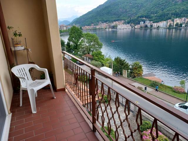 BALCONE FRONTE LAGO