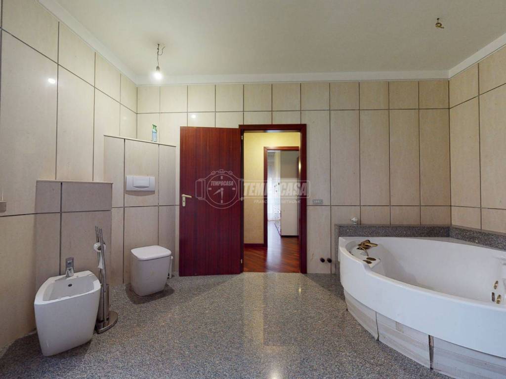 17 Bagno