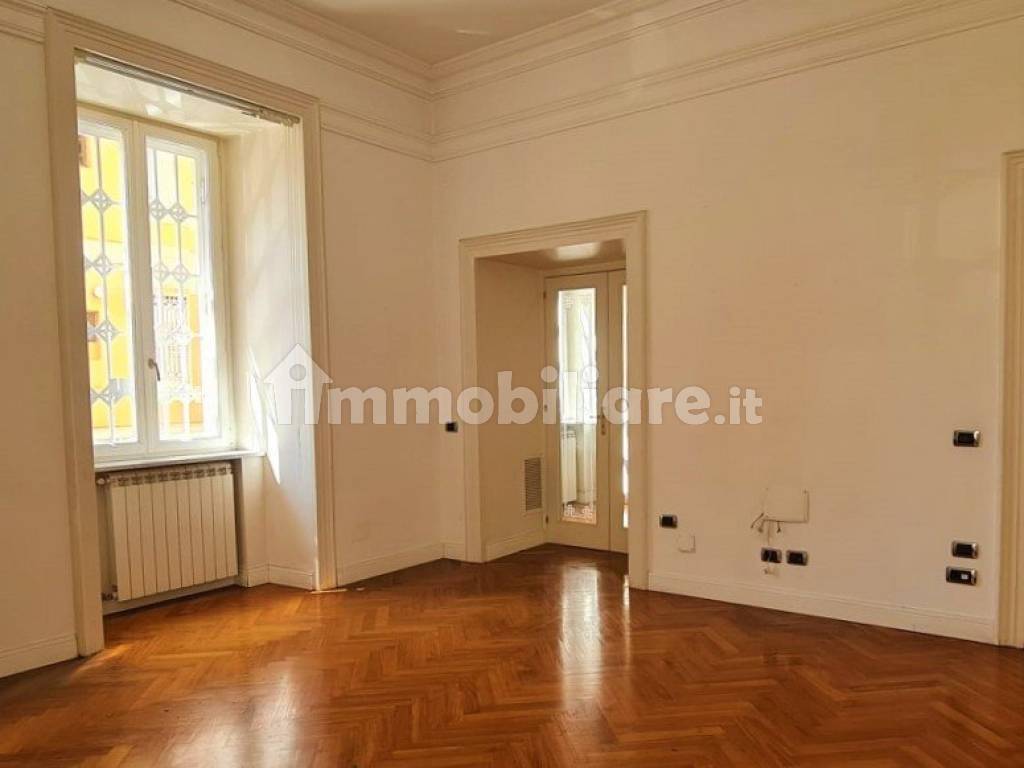 Vendita Appartamento in via Luca da Penne. Napoli. Ottimo stato, piano  rialzato, riscaldamento autonomo, rif. 102509766