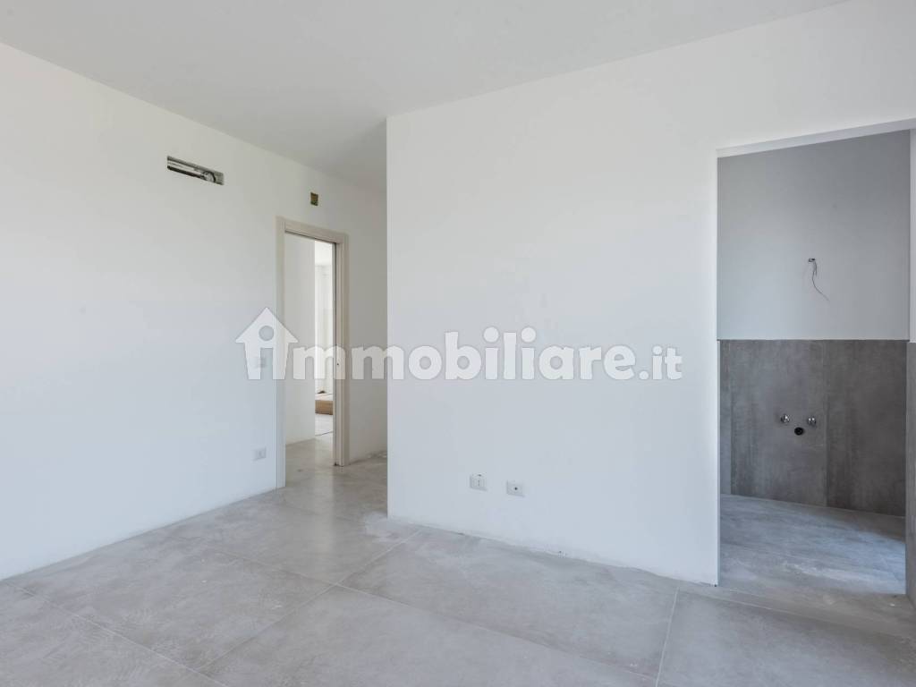 Vendita Appartamento Ciampino. Trilocale in via di Colle Oliva. Nuovo,  primo piano, posto auto, con balcone, riscaldamento autonomo, rif. 103040072