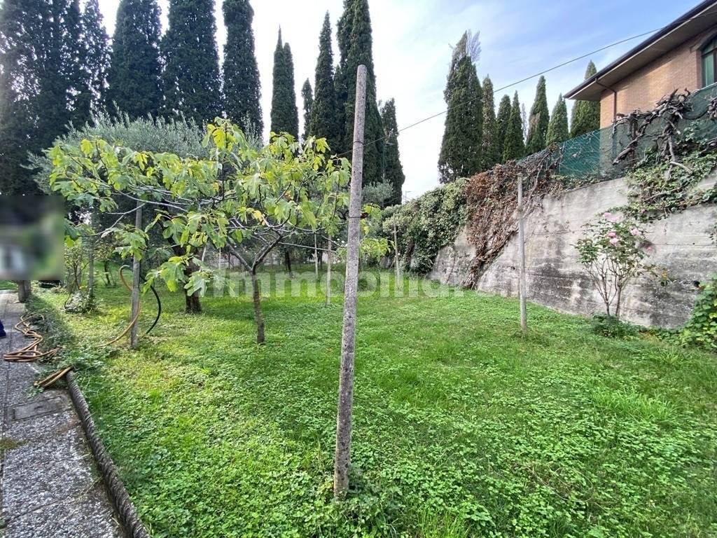Vendita Villa unifamiliare Bassano del Grappa. Da ristrutturare, posto