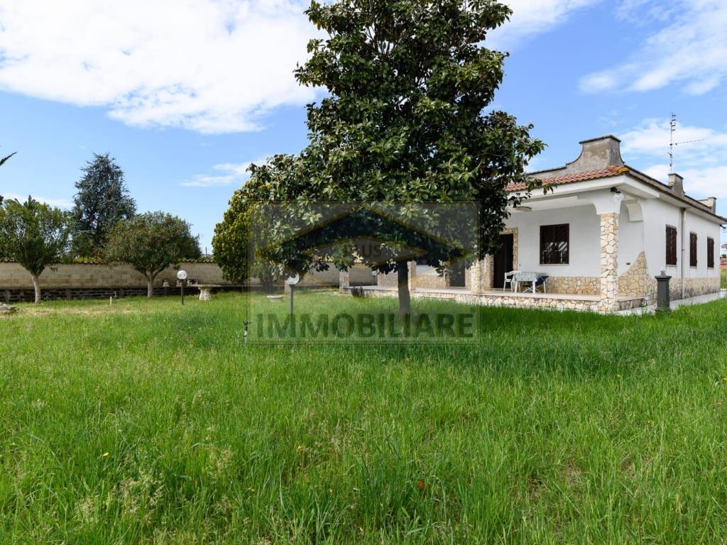 Appartamento buono stato, piano terra, campo di carne - pantanelle, aprilia