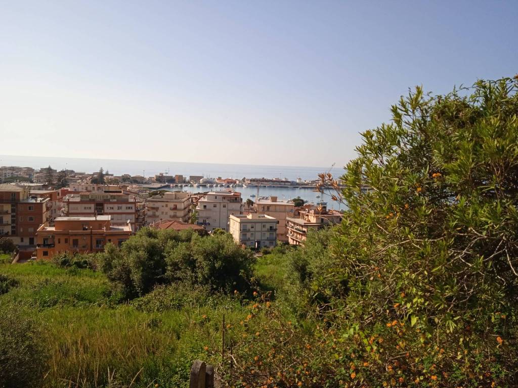 VISTA DAL GIARDINO