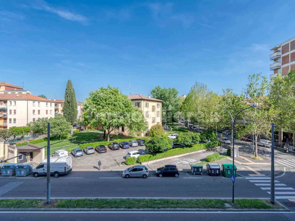 Vendita Appartamento In Via Arno 25 Bologna Ottimo Stato Primo Piano vendita-appartamento-in-via-arno-25-bologna-ottimo-stato-primo-piano