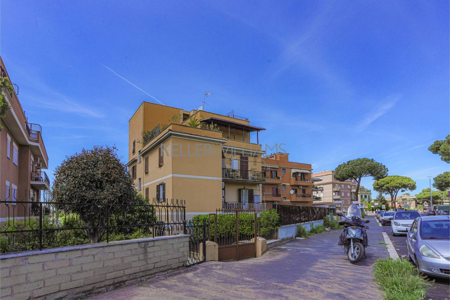 Vendita Appartamento Roma. Bilocale in via di Bravetta 614. Buono stato,  primo piano, con balcone, riscaldamento autonomo, rif. 103113456