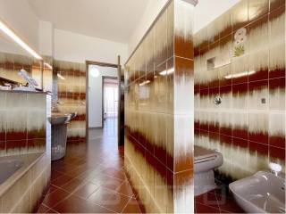 casa vendita suno bagno1