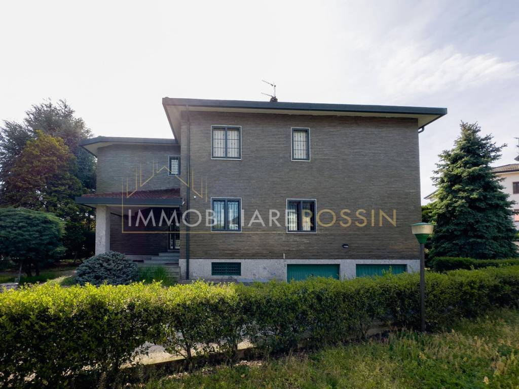 Vendita Villa unifamiliare in via Lodovico
