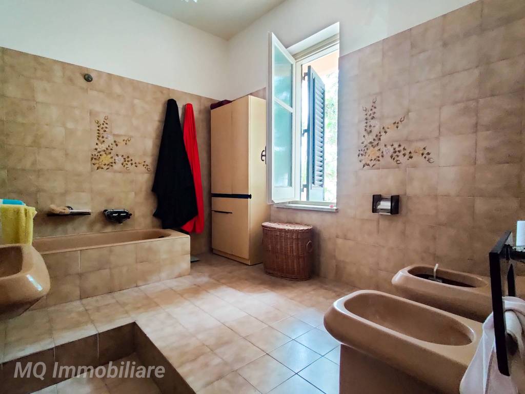 BAGNO IN CAMERA