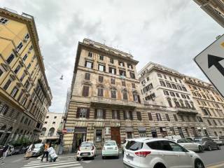 Case in vendita in Via Alfredo Cappellini, Roma - Immobiliare.it