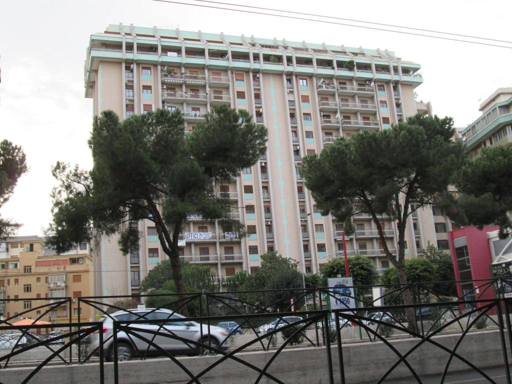 Stanza singola viale della regione siciliana nord ovest 2368, palermo