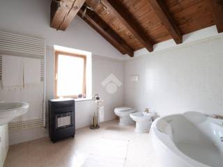 bagno padronale piano primo