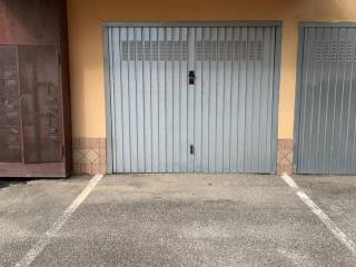 GARAGE/POSTO AUTO