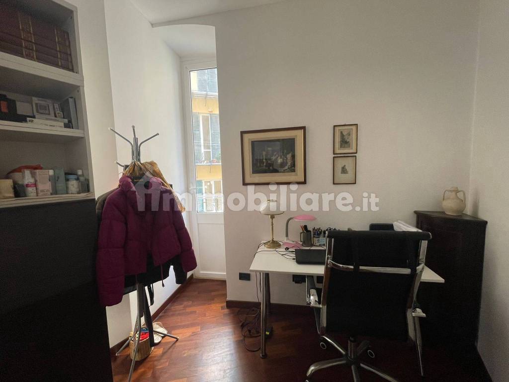 Affitto Appartamento Genova. Quadrilocale in corso Mentana 2. Ottimo stato, primo piano, con