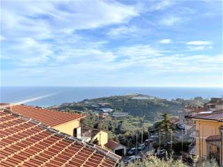 Foto - Vendita villa con giardino, Terzorio, Riviera dei Fiori