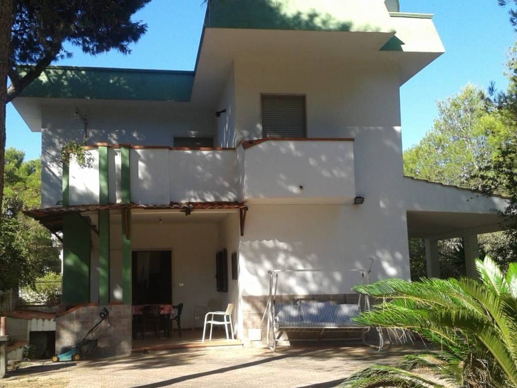 Appartamento in villa lungomare eroi del mare 232, castellaneta marina, castellaneta