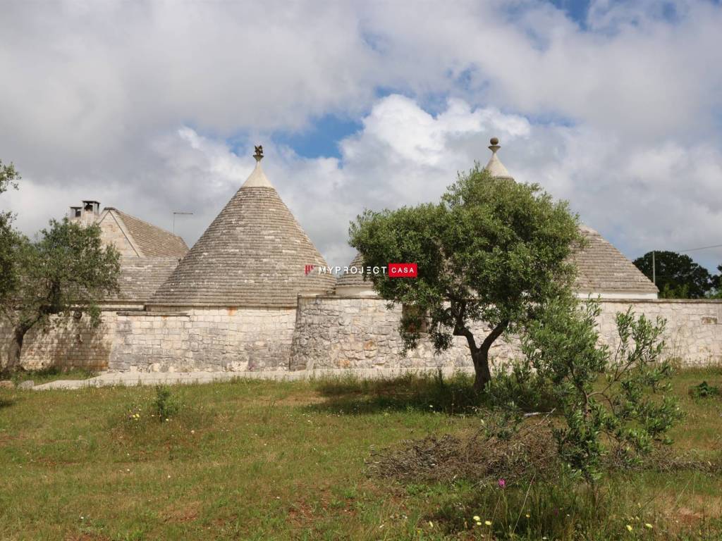 Prospetto lamia e trulli 