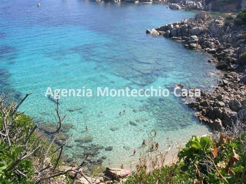 spiaggia nelle vicinanze