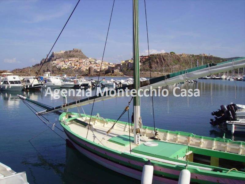 Castelsardo visto dal porto