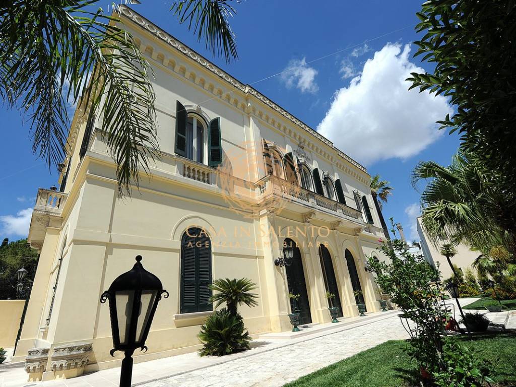 Piazza Don Tonino Bello Altamura Vendita Villa unifamiliare in piazza Don Tonino Bello Alessano. Ottimo
