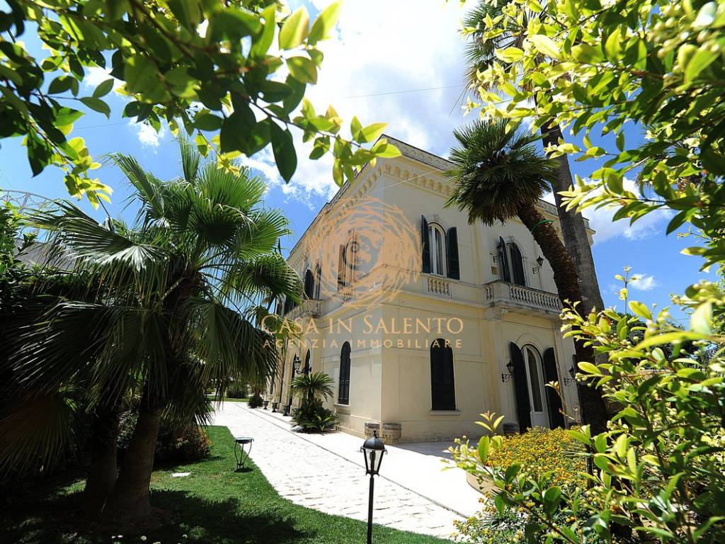 Piazza Don Tonino Bello Altamura Vendita Villa unifamiliare in piazza Don Tonino Bello Alessano. Ottimo