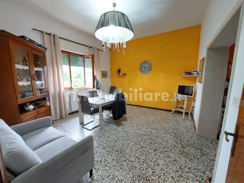 Affitto Appartamento in villa in via Tosco Romagnola 56 Cascina. Buono stato, posto auto, con