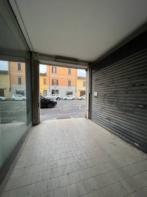 Magazzino - deposito via brescia 24, via dante, cremona