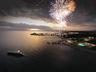 Waterfront estate project - night view