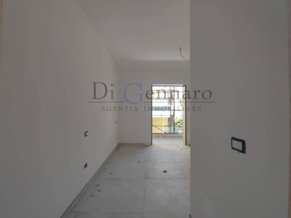 Vendita Appartamento Alba Adriatica. Trilocale in via Trento 24. Nuovo,  primo piano, posto auto, con terrazza, riscaldamento autonomo, rif.  103183472