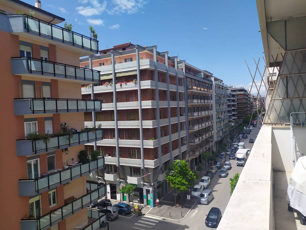 Appartamento via piero gobetti, via venezia - lungofiume paolucci, pescara