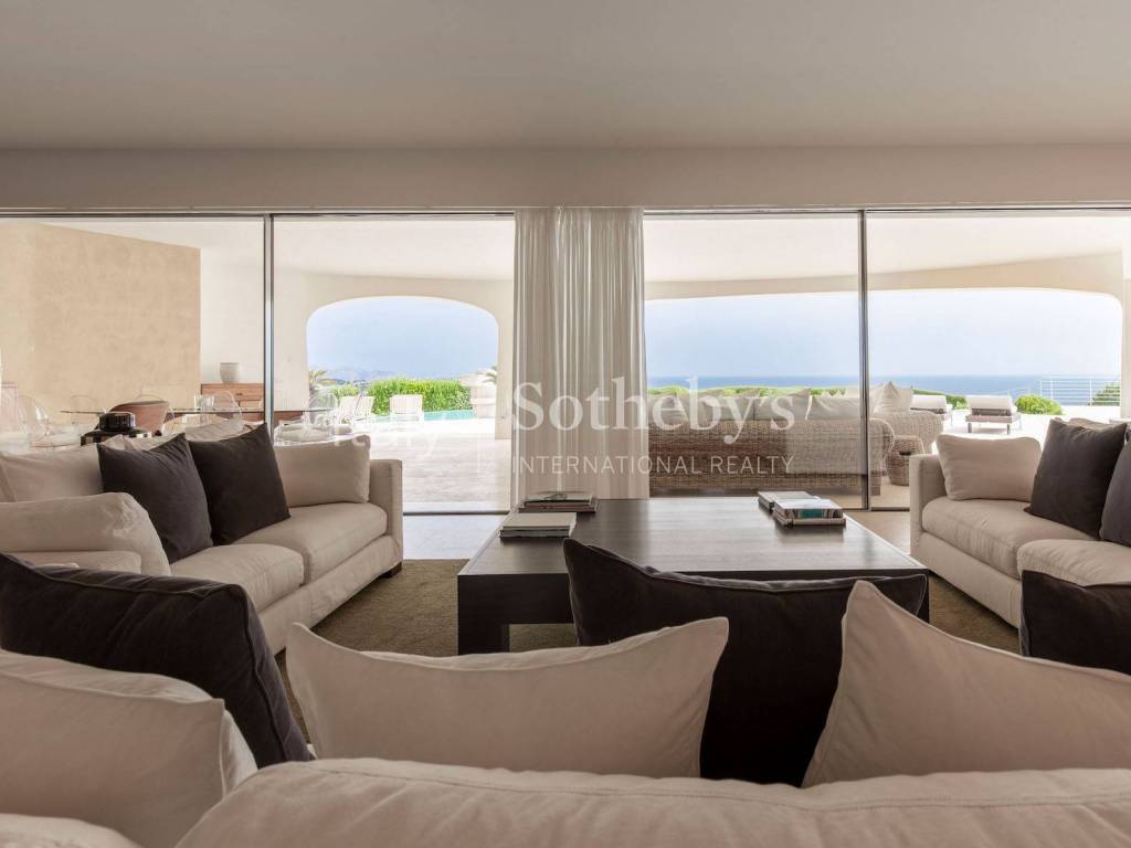 Large living room with sea view