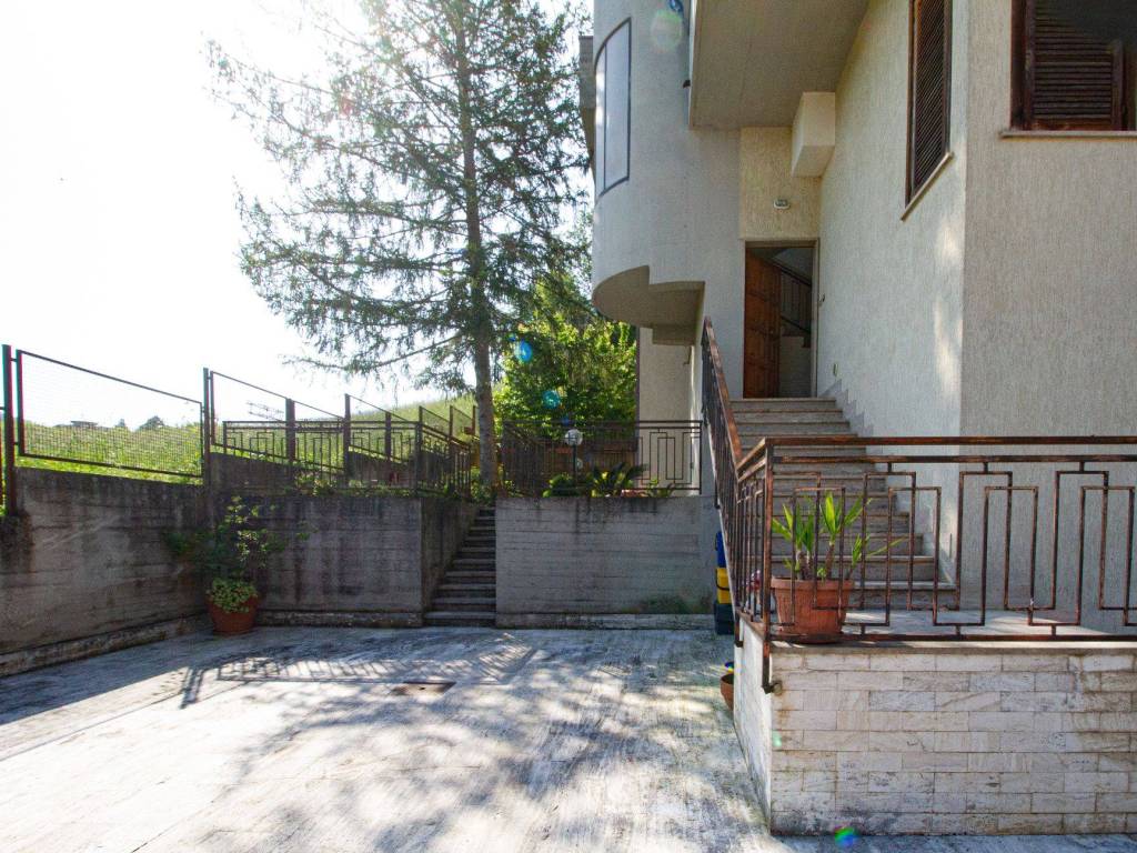 Appartamento in villa via imperia 3a, la pigna pigna bassa, folignano