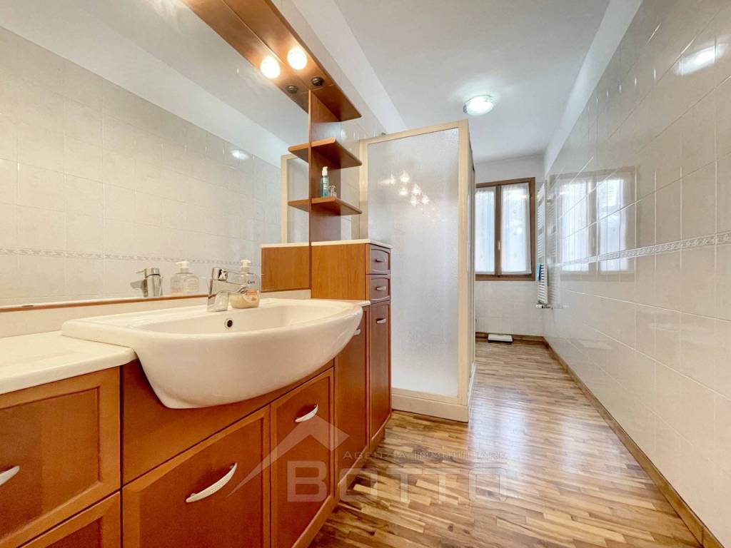 casa vendita paruzzaro p1 bagno