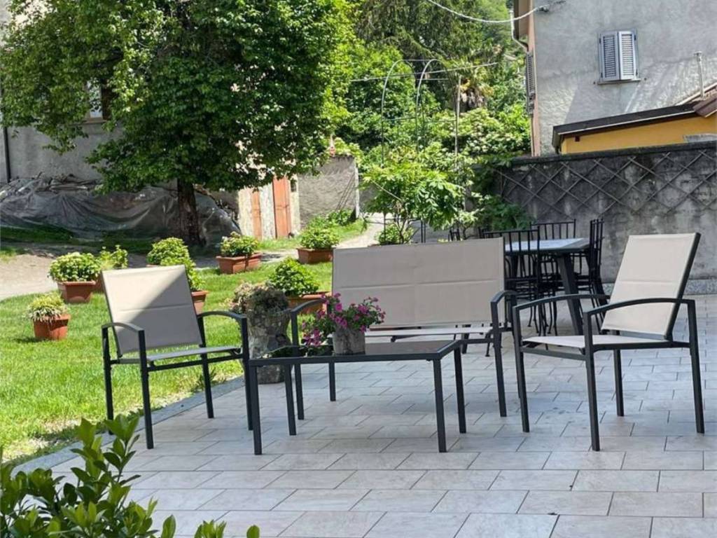 Bilocale via antica regina, centro, gera lario